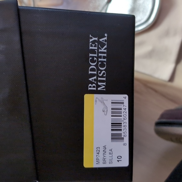 Badgley Mischka Women's Brynna Heeled Sandal - Picture 8 of 8